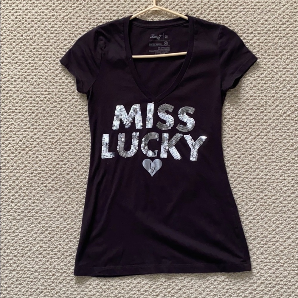 Lucky 7 fitted v-neck t-shirt